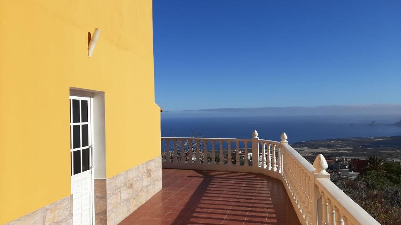 Vista Guapa Frontera